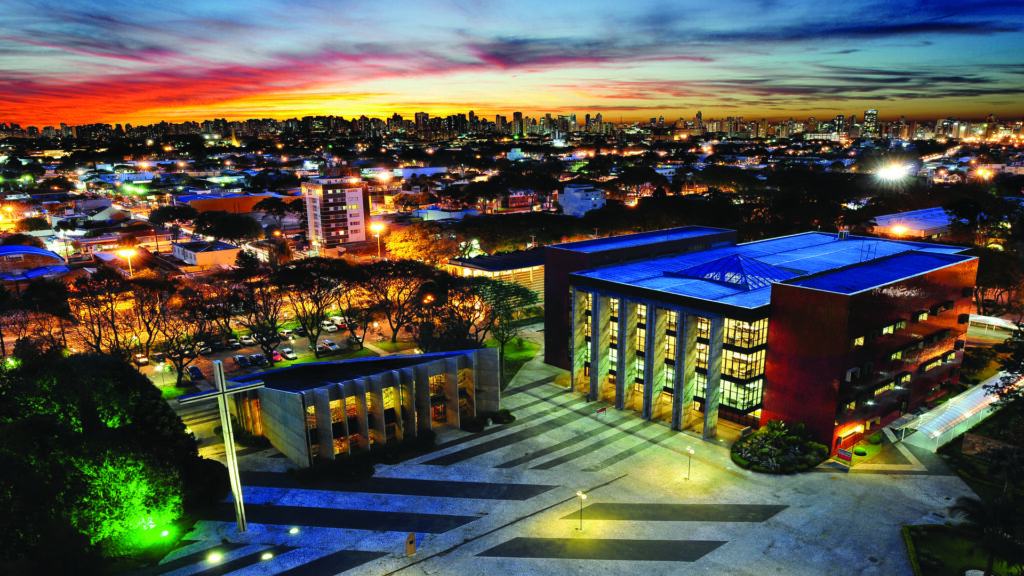 Parceria entre MB e PUCPR